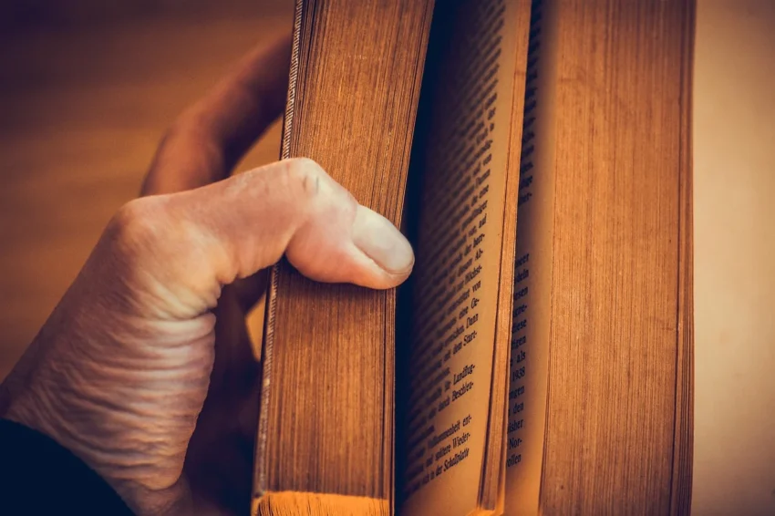 Beyond the Scroll: How to Rebuild Your Reading Focus